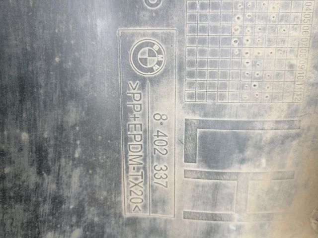 bontott BMW X5 Bal hátsó Sárvédő Szélesítő