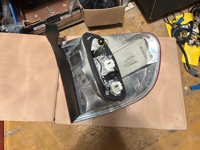 bontott BMW X5 Bal Külső Hátsó Lámpa