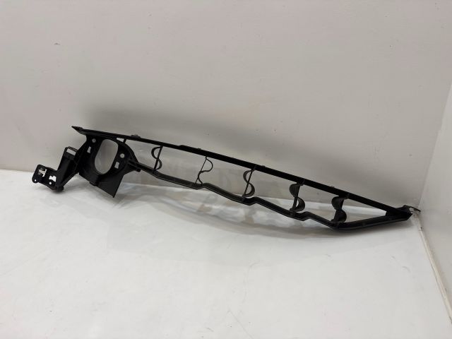 bontott BMW X5 Bal Sárvédő Oldaltartó