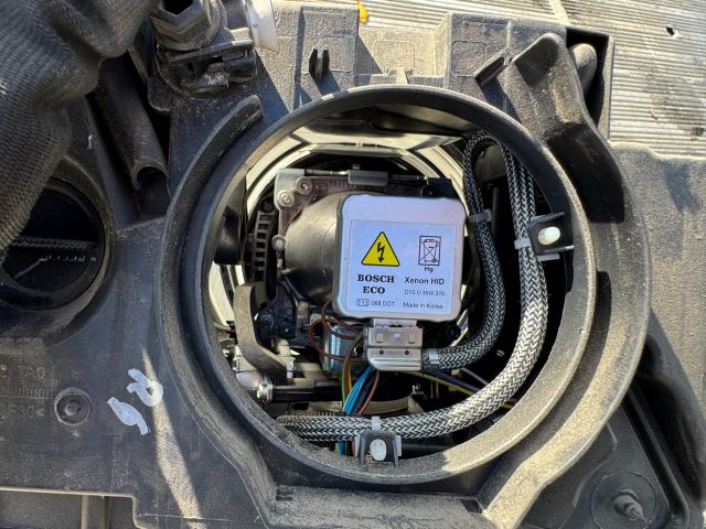 bontott BMW X5 Bal Xenon Fényszóró