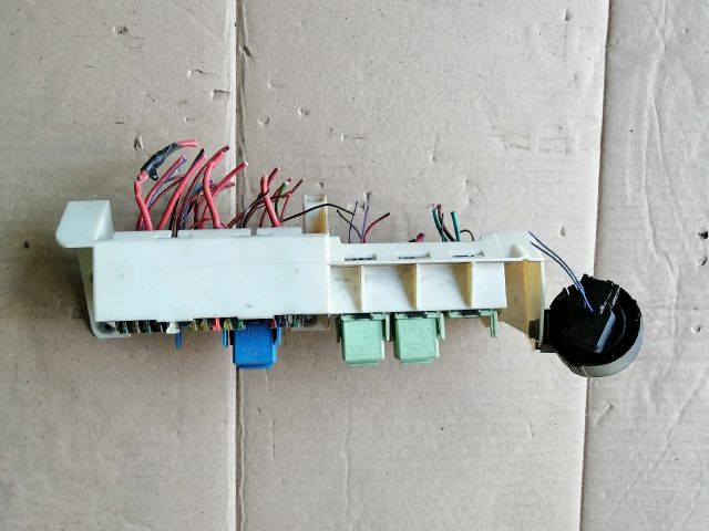 bontott BMW X5 Biztosítéktábla Utastér