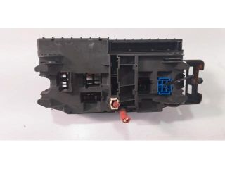 bontott BMW X5 Biztosítéktábla Utastér