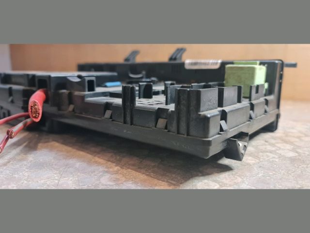 bontott BMW X5 Biztosítéktábla Utastér