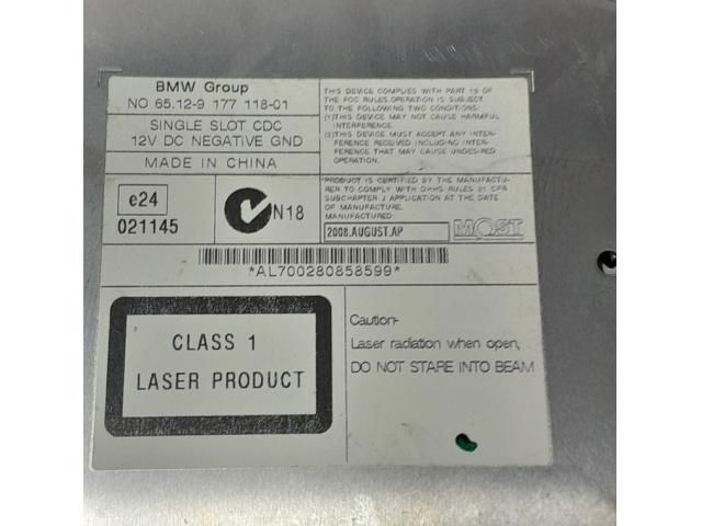 bontott BMW X5 CD / DVD Tár