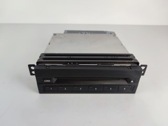bontott BMW X5 CD / DVD Tár