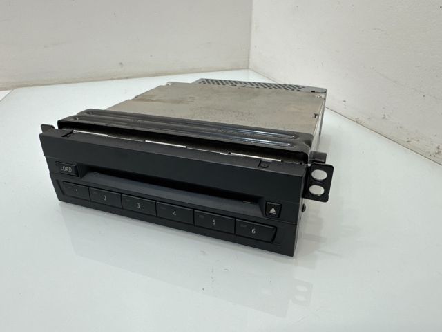 bontott BMW X5 CD / DVD Tár