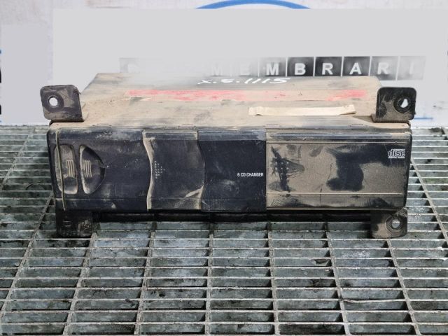 bontott BMW X5 CD / DVD Tár