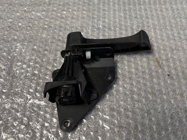 bontott BMW X5 Csomagtér Nyitó Kar / Gomb