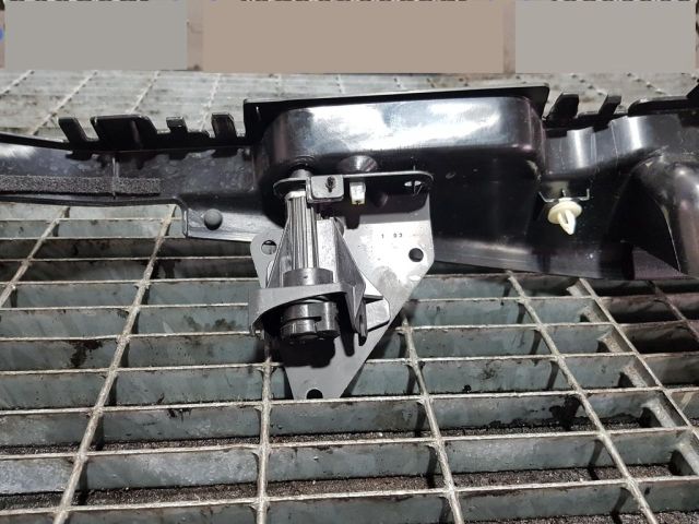 bontott BMW X5 Csomagtérajtó Kilincs