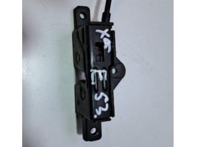 bontott BMW X5 Csomagtérajtó Ütköző