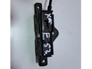 bontott BMW X5 Csomagtérajtó Ütköző