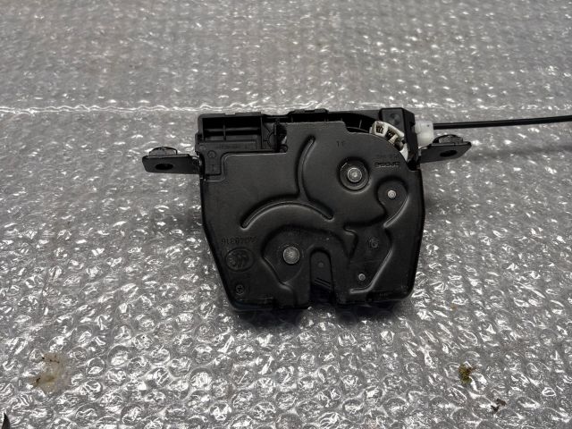 bontott BMW X5 Csomagtérajtó Zárszerkezet