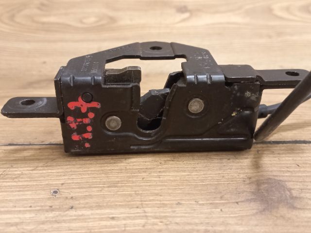 bontott BMW X5 Csomagtérajtó Zárszerkezet