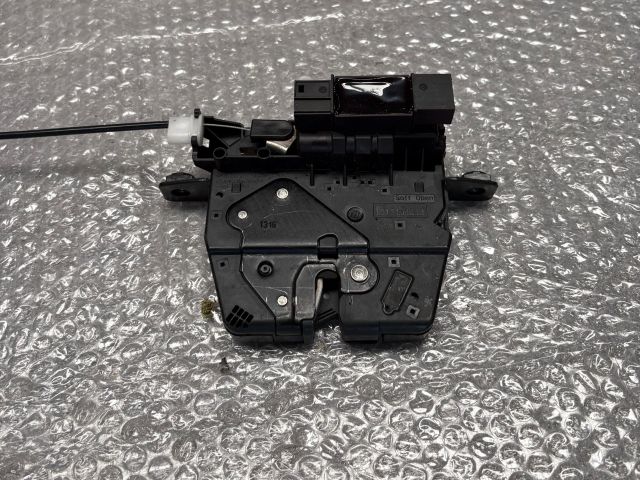 bontott BMW X5 Csomagtérajtó Zárszerkezet