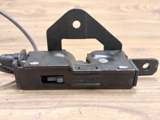 bontott BMW X5 Csomagtérajtó Zárszerkezet