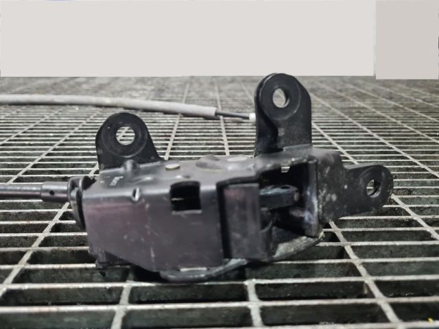 bontott BMW X5 Csomagtérajtó Zárszerkezet