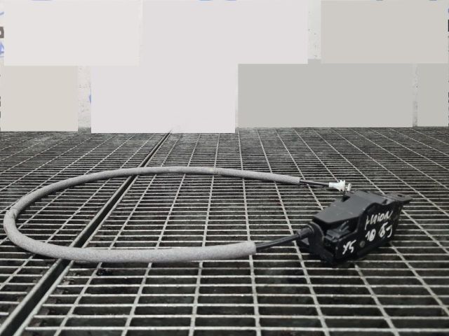 bontott BMW X5 Csomagtérajtó Zárszerkezet