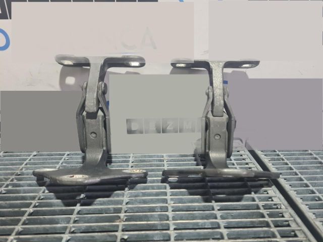 bontott BMW X5 Csomagtérajtó Zsanér