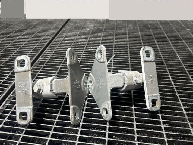 bontott BMW X5 Csomagtérajtó Zsanér