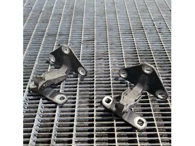 bontott BMW X5 Csomagtérajtó Zsanér