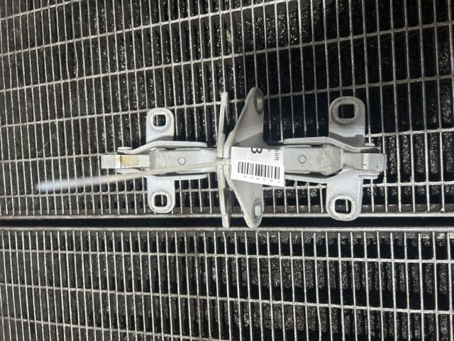 bontott BMW X5 Csomagtérajtó Zsanér