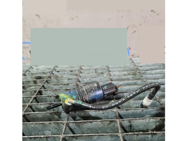 bontott BMW X5 Első Ablakmosó Szivattyú