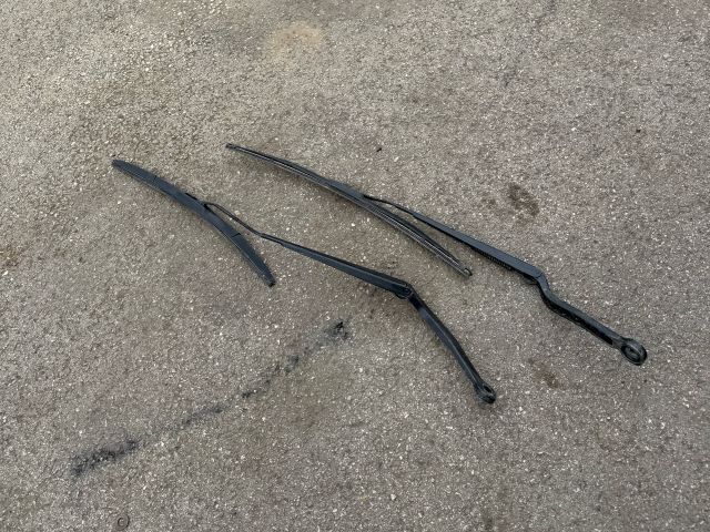 bontott BMW X5 Első Ablaktörlő Kar