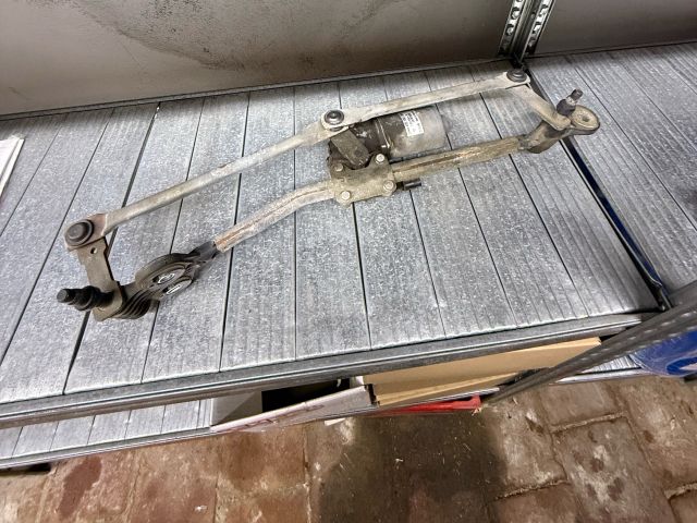 bontott BMW X5 Első Ablaktörlő Szerkezet Motorral