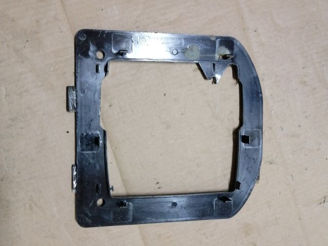 bontott BMW X5 Első Beltér Világítás Keret