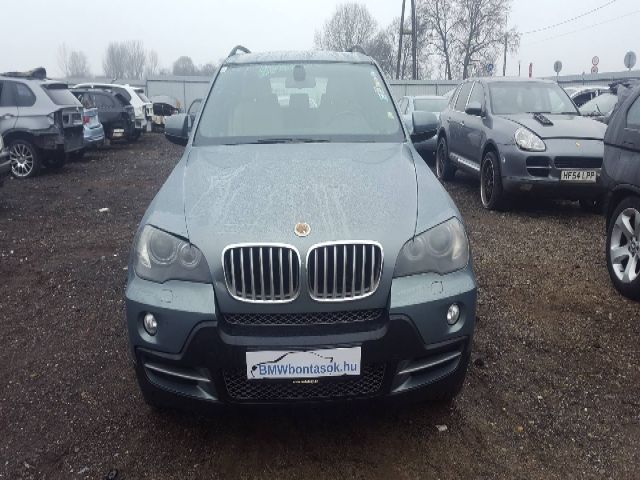 bontott BMW X5 Első Embléma