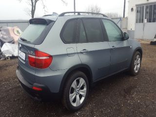 bontott BMW X5 Első Embléma