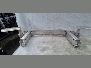 bontott BMW X5 Első Lökhárító Merevítő (Fém)