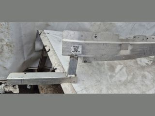 bontott BMW X5 Első Lökhárító Merevítő (Fém)