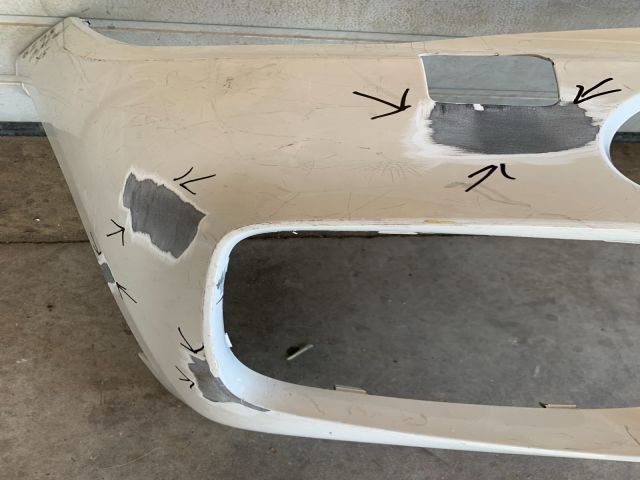 bontott BMW X5 Első Lökhárító (Üresen)