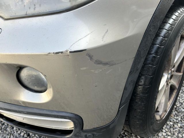 bontott BMW X5 Első Lökhárító (Üresen)