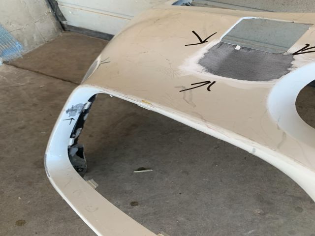 bontott BMW X5 Első Lökhárító (Üresen)