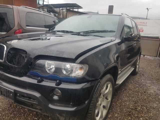 bontott BMW X5 Első Lökhárító (Üresen)