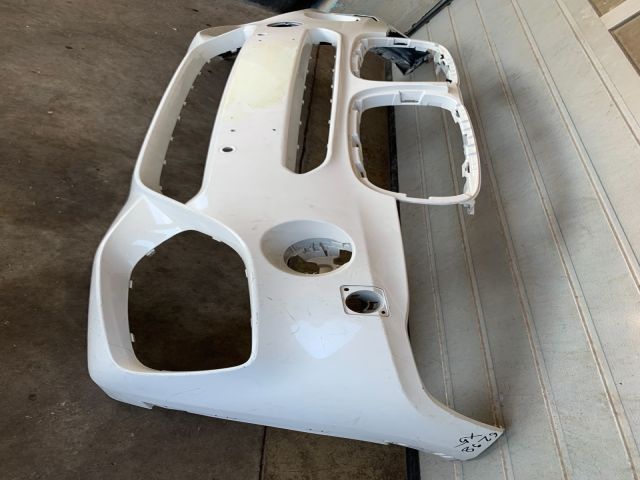 bontott BMW X5 Első Lökhárító (Üresen)