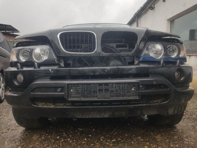 bontott BMW X5 Első Lökhárító (Üresen)