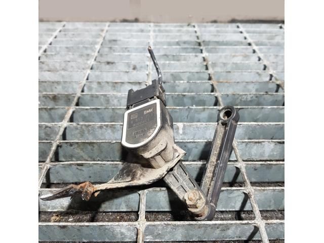 bontott BMW X5 Első Xenon Szintszabályzó Jeladó