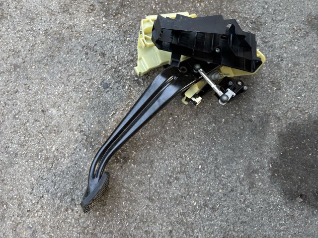 bontott BMW X5 Fékpedál