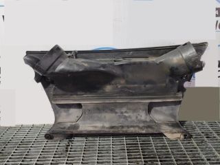 bontott BMW X5 Felső Hűtőburkolat