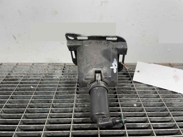 bontott BMW X5 Fényszórómosó Szivattyú