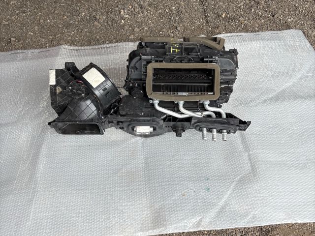 bontott BMW X5 Fűtés Box