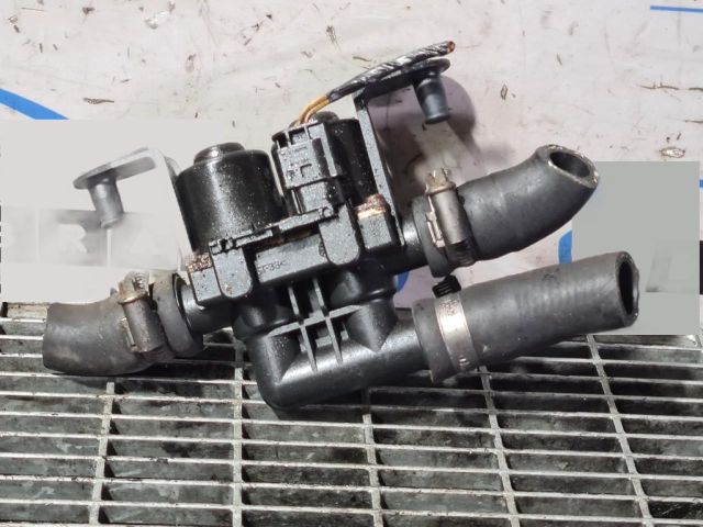 bontott BMW X5 Fűtéscsap