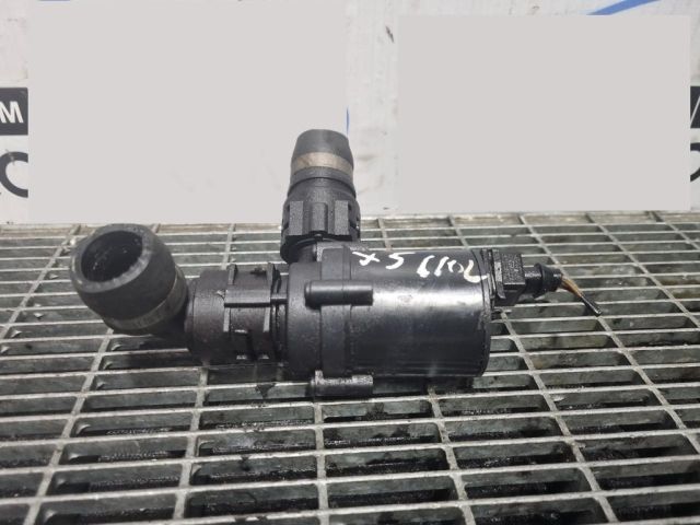 bontott BMW X5 Fűtéscsap