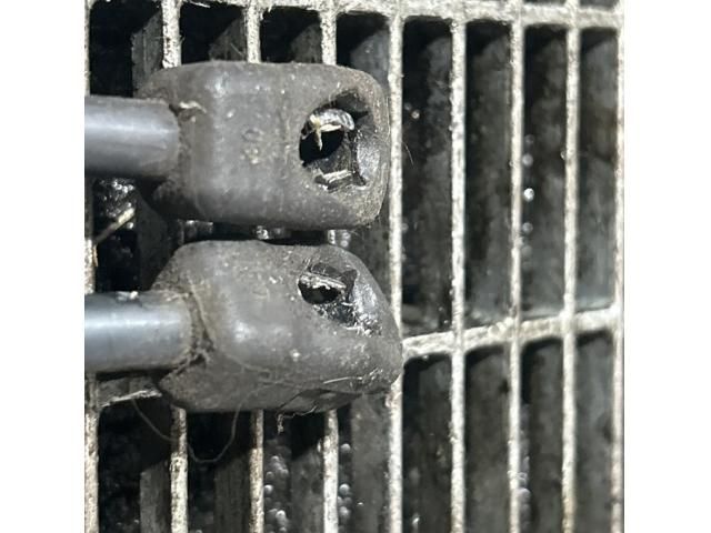 bontott BMW X5 Gázrugós Kitámasztó Teleszkóp Motorháztető