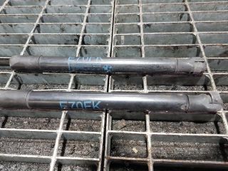 bontott BMW X5 Gázrugós Kitámasztó Teleszkóp Motorháztető