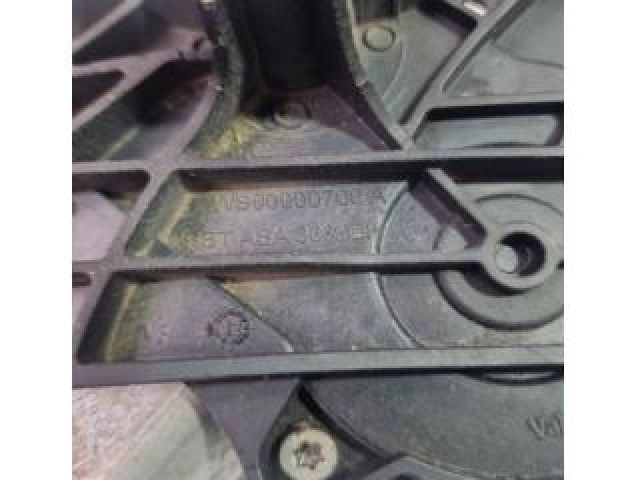 bontott BMW X5 Hátsó Ablaktörlő Motor