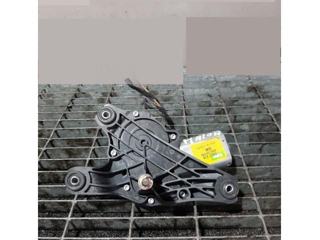 bontott BMW X5 Hátsó Ablaktörlő Motor